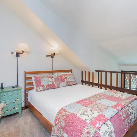Hotel Manitou 9 By Alpine