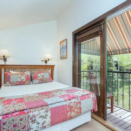 Hotel Manitou 5 By Alpine