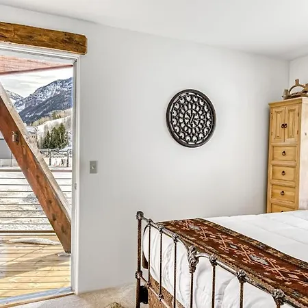 Double Diamond Ski-in/ski-out Apartment *