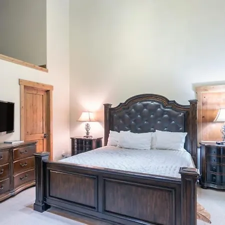 On Sundance 122 - Pine Palace * Telluride