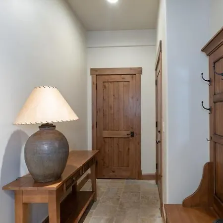 On Sundance 122 - Pine Palace Apartment *