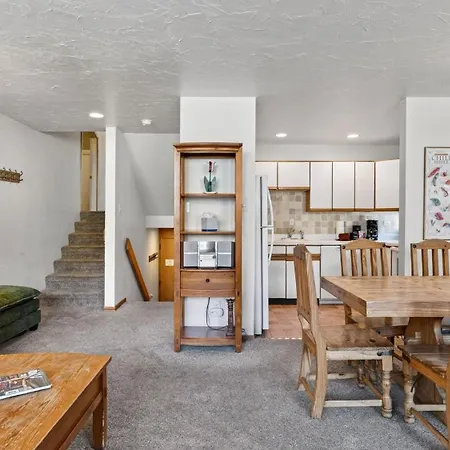 311 By Avantstay Holiday home