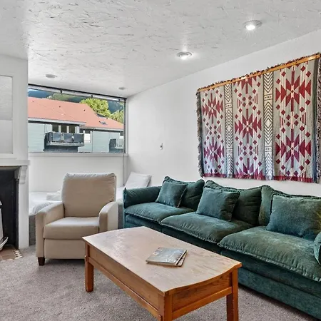 311 By Avantstay Holiday home *