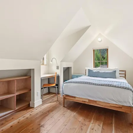 Sunnyside Hideout Holiday home