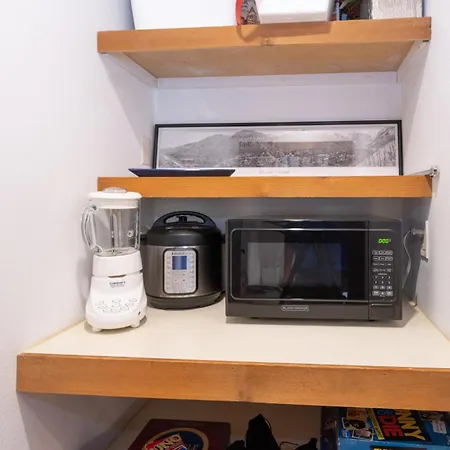 Apartment Big & Bright Hidden Gem With Garage, Hot Tub, Lux Kitchen Telluride