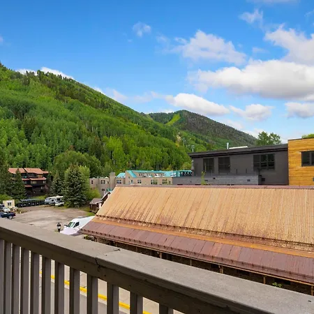 Comfy Casual Near Gondola & Main Street! Needle Rock 3 Apartment *