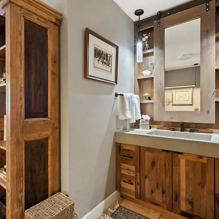 River Trail Patio, Walk To Gondola, Viking 116 Apartment *