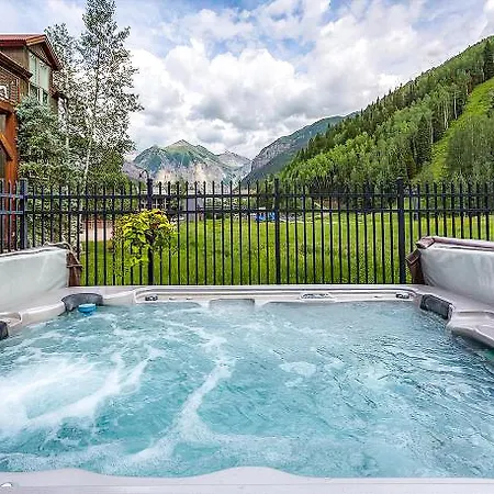 Apartment Etta Place Too - Hot Tub W View - Ski-in Ski-out *