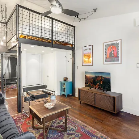 Apartment Tomboy 144 *