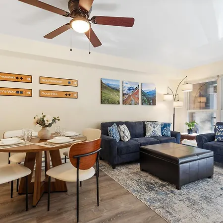 Apartment Fall Line 107