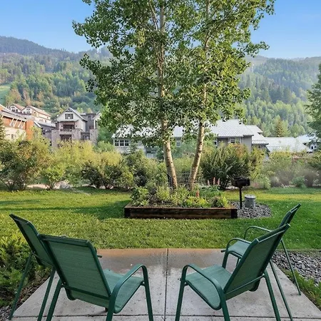 Holiday home In Out Hot Tub Pool & River Views Telluride