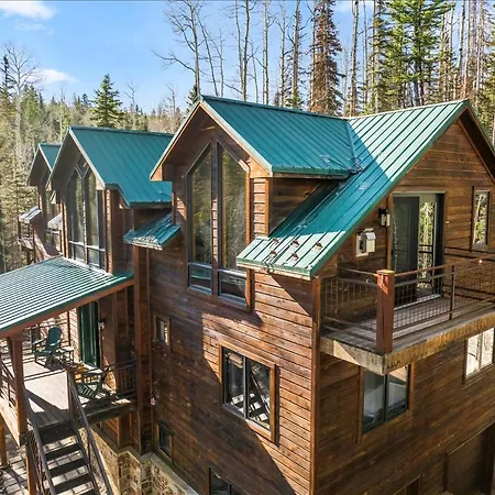 Retreat- Private Deck & Fireplaces Holiday home