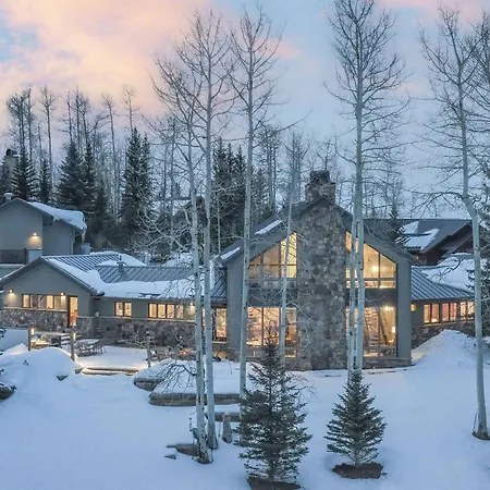 Benchmark Dr 101 Holiday home *