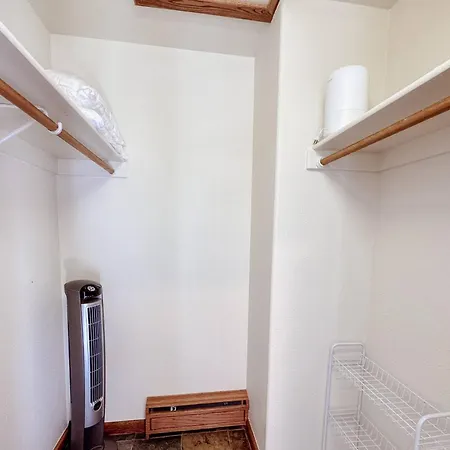 Holiday home Benchmark Dr 101 ~