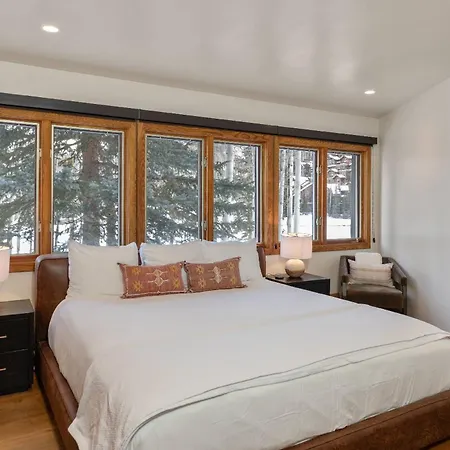 Holiday home Benchmark Dr 101