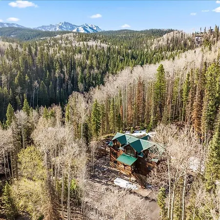 Retreat- Private Deck & Fireplaces