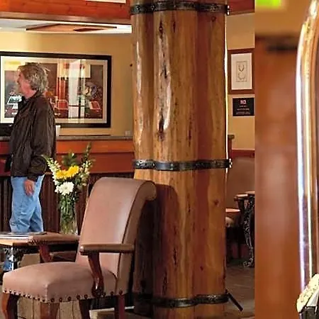 Hotel At Lost Creek 4*