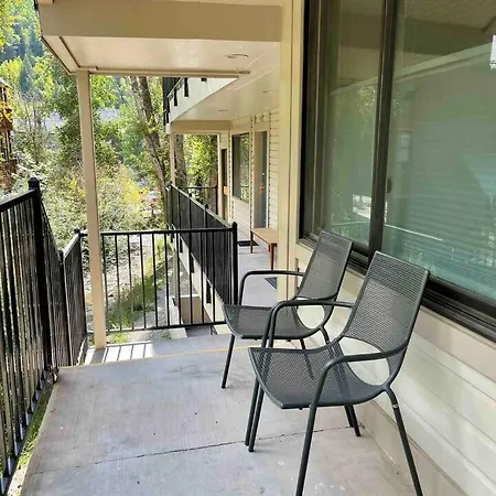 Downtown Riverside - Boomerang Apartment *