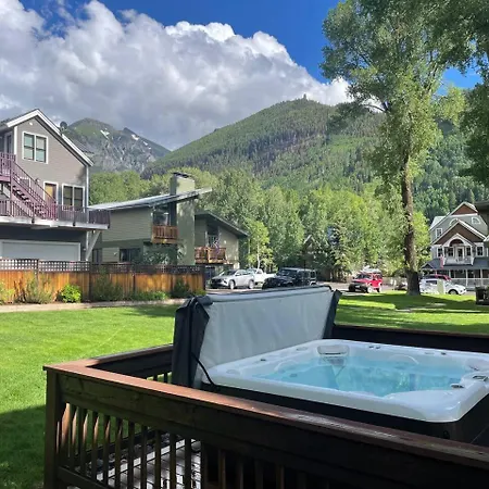 Vibrant W Hot Tub * Telluride