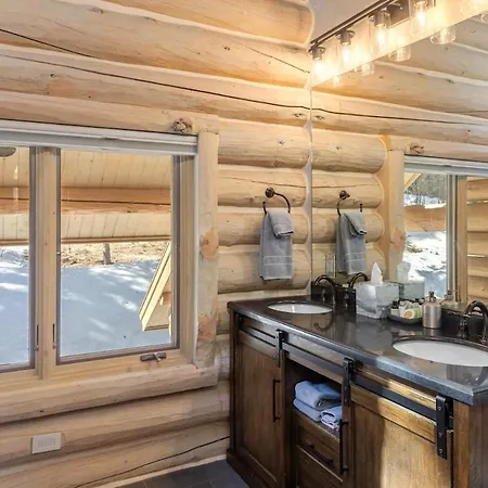 Holiday home Renovated In 2026 Mountain Village Luxury Retreat