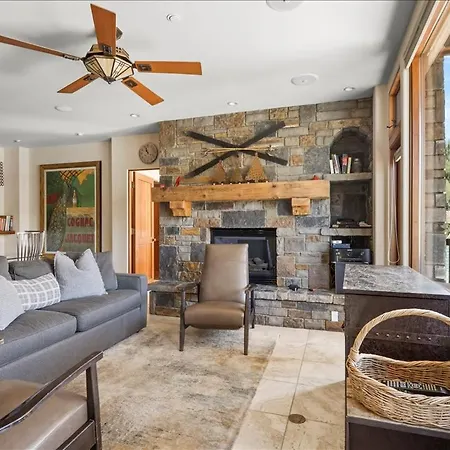 Mountain Village Gem Ski-in-out Steam Shower Holiday home