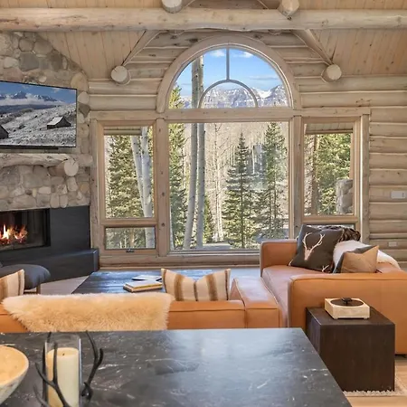 Renovated In 2026 Mountain Village Luxury Retreat Holiday home
