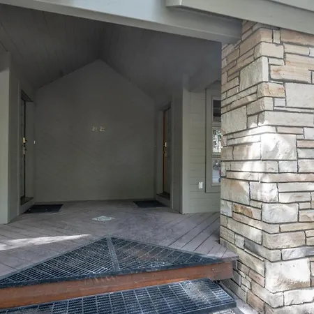 Slopeside Retreat Townhouse *