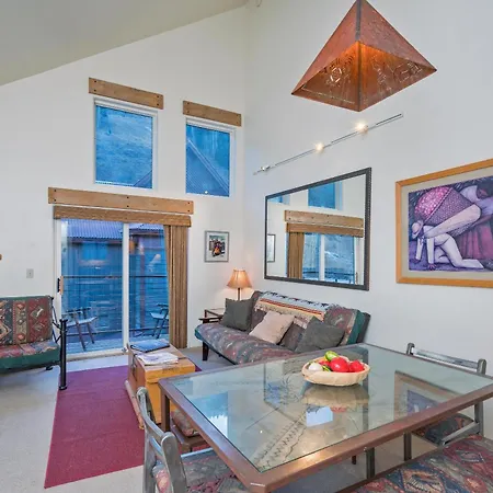 Apartment Slopeside Hideaway *