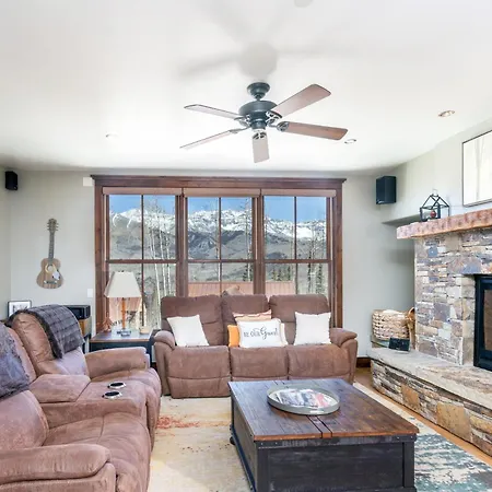 Slopeside Reserve Apartment *
