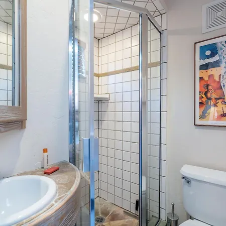 Slopeside Hideaway Apartment