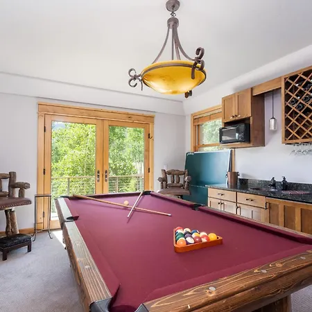 Holiday home Scenic Mountain Village - Hot Tub Gym *
