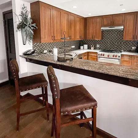 Holiday home Luxury 5 Star Private Madeline *