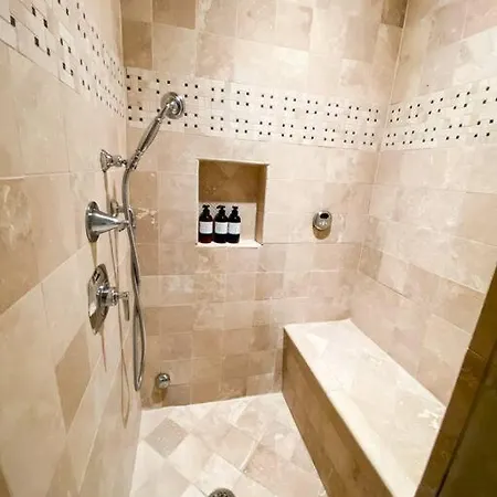 Luxury 5 Star Private Madeline