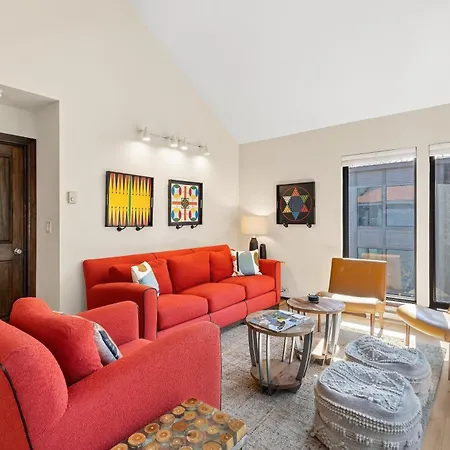 Big & Bright Hidden Gem With Garage, Hot Tub, Lux Kitchen * Telluride