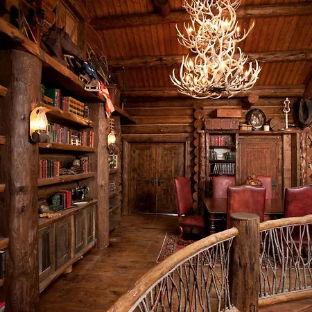 Ultra Luxury With Movie Theater On In Telluride, Colorado Holiday home *