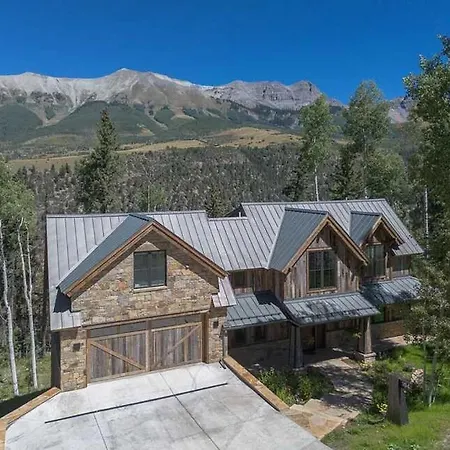 Luxe Oasis - Hot Tub & Deck & Views *