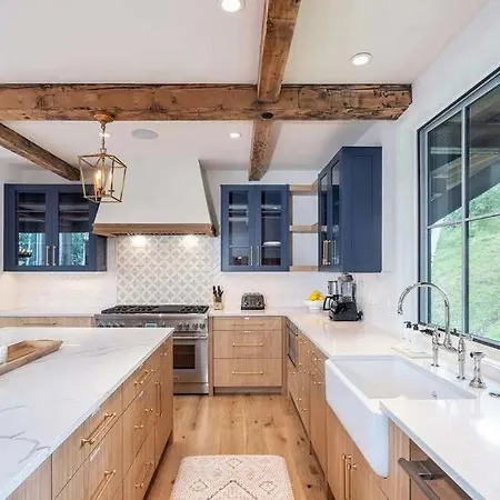 Luxe Oasis - Hot Tub & Deck & Views * Telluride