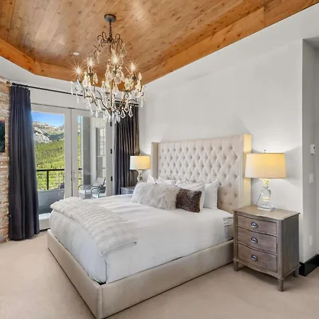 Mountain Village Escape - Views Steam Shower Holiday home *