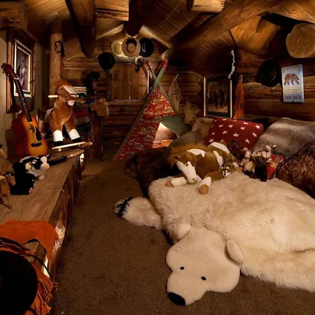 Ultra Luxury With Movie Theater On In Telluride, Colorado