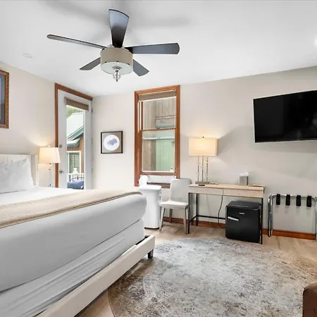 Wildwood Canyon - Views & Hot Tub Holiday home *