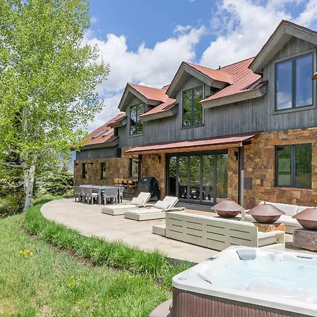 Holiday home The Overlook Telluride-includes 2 Passes