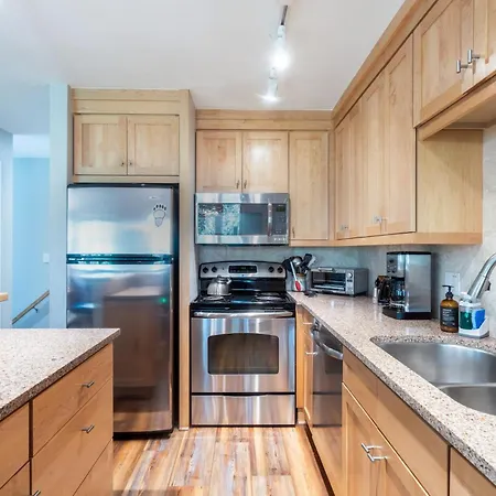 Sunset Vista Apartment *