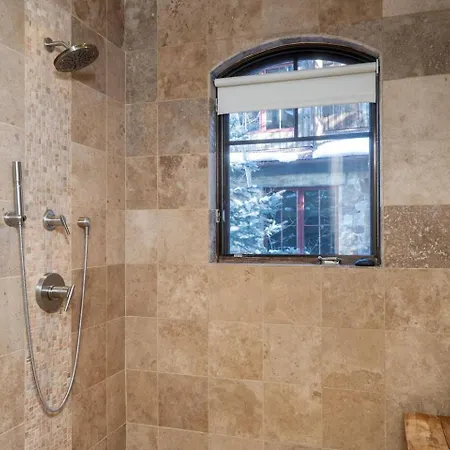 Elegant 4-bedroom Penthouse Above Mountain Village Apartment Telluride