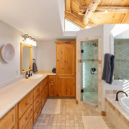 Luxury Ski-in/ski-out Alpine