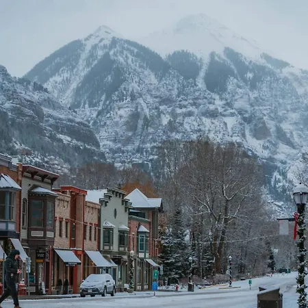 Family Friendly Mainstreet Townhome * Telluride