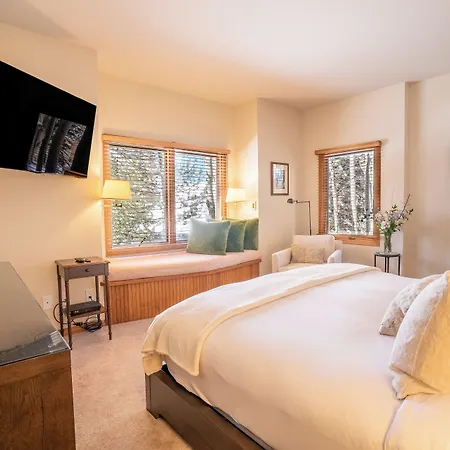 Hotel At Lost Creek 4*