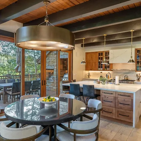 Vista Haus At Country Club - Private Golf And Retreat!