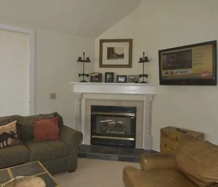 Holiday home Legacy House