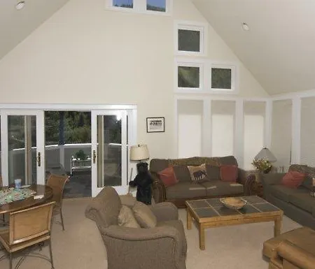 Legacy House Holiday home