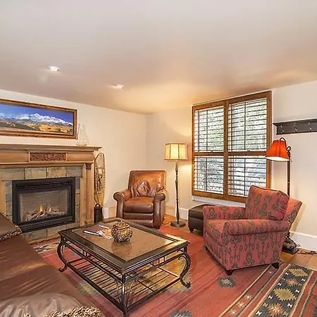 558 West Pacific Ave Holiday home *